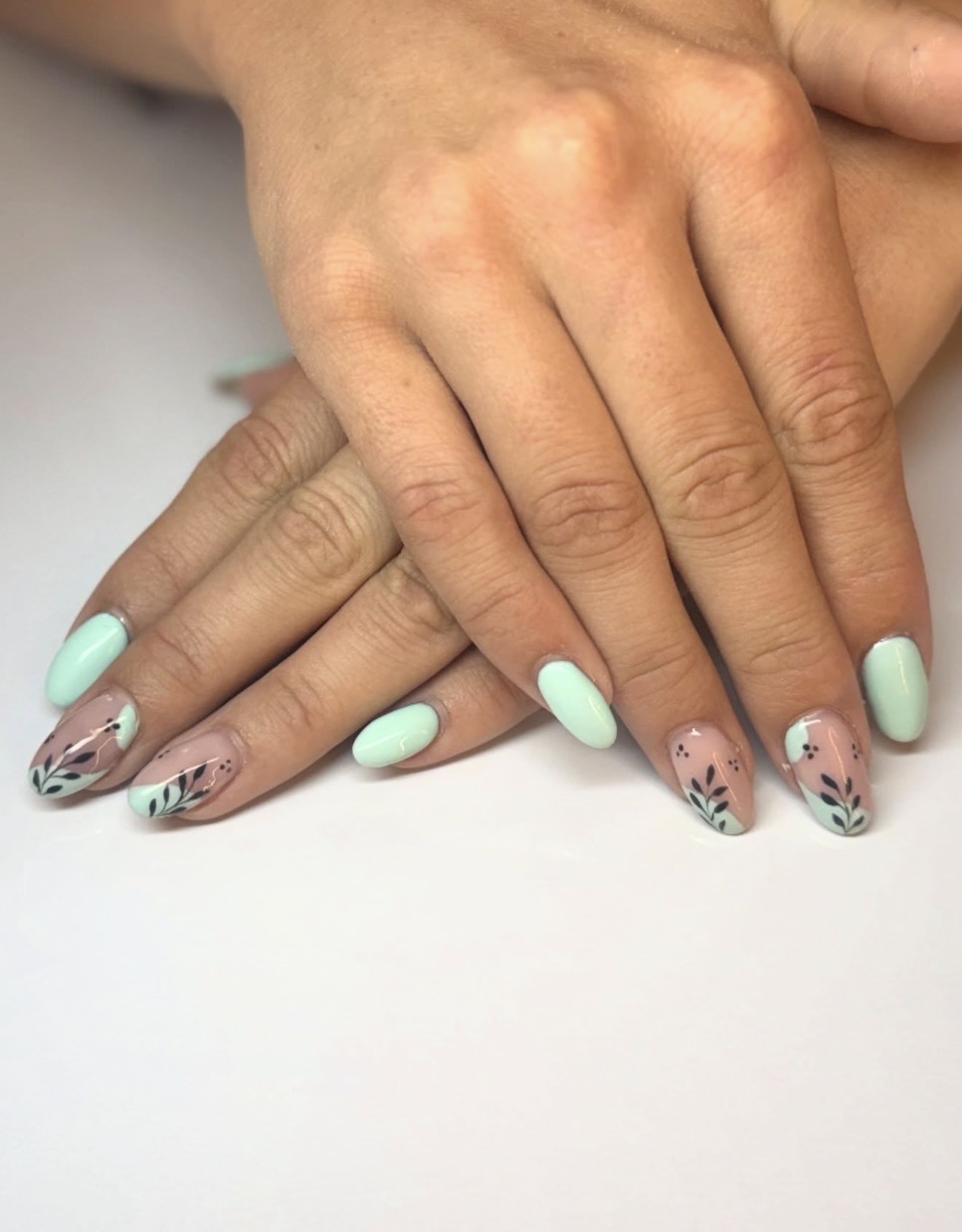 Pretty in polish — nail tech in Lephalale, Lephalale — work sample 2